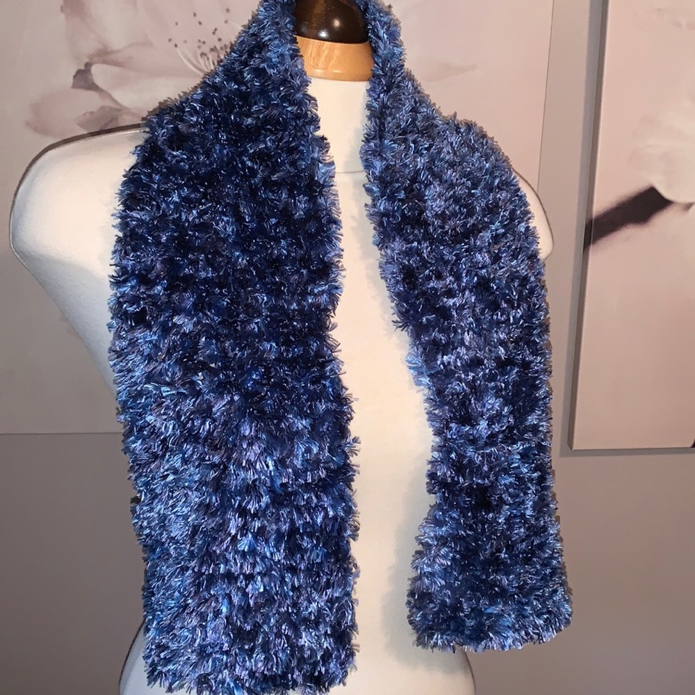 Hand made blue cozy scarf